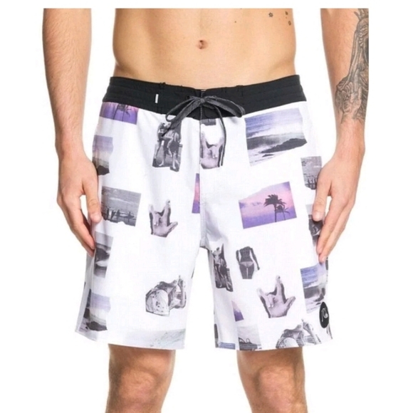 Quiksilver Other - QUICKSILVER SECRET INGREDIENT BEACH SHORT 29